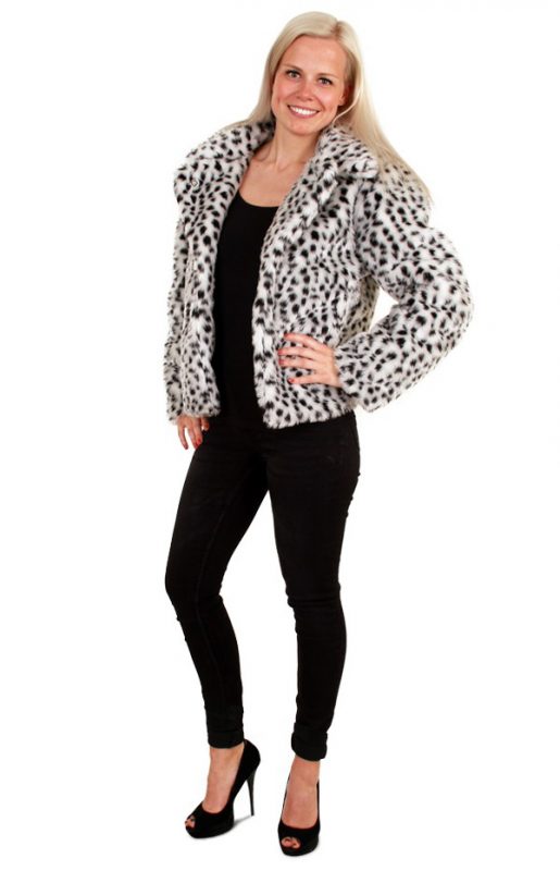 Bontjas dalmatier jas witte panterprint