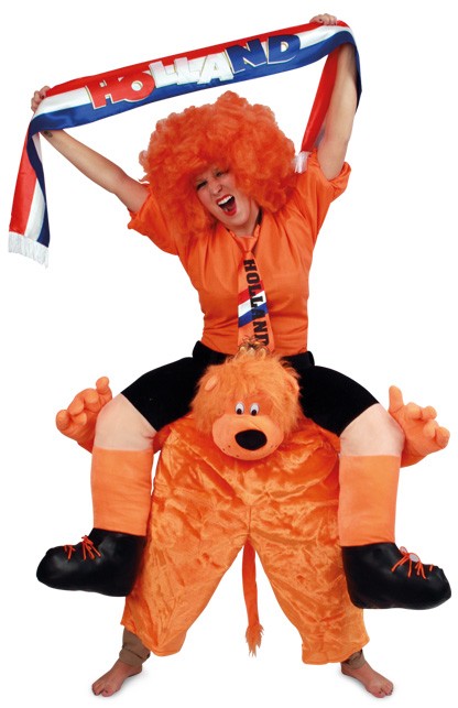 Geniet Kameraad Familielid Gedragen door oranje leeuw pak kostuum - FeestinjeBeest.nl