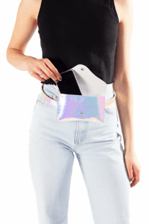Klein holografisch heuptasje fanny pack slangenprint 1