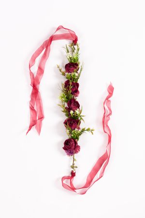 Luxe bloemenkrans rood pioenrozen haarband