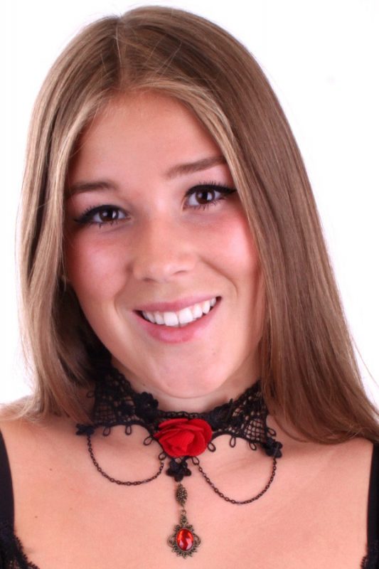 Steampunk choker ketting rode roos