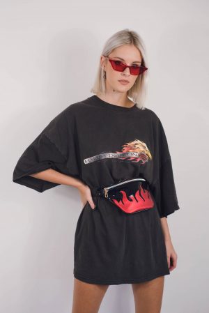 Zwart heuptasje fanny pack rode vlammen