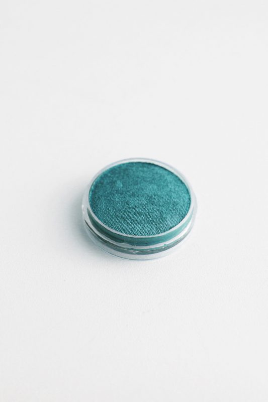 schmink-metallic-turquoise